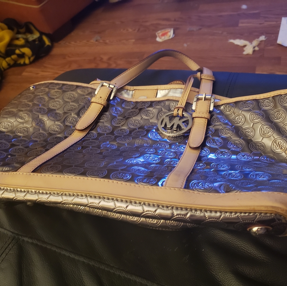 Purse